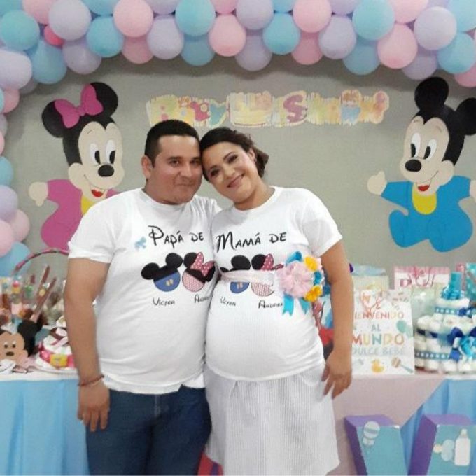 fecundacion-in-vitro-testimonios-mama-embarazada-con-papa-en-baby-shower