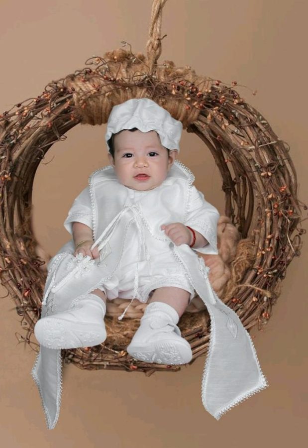 metodo-ropa-ropa-par-pregnancy-genes-institute-baby-birth-via-in-vitro-fertilization-nino-white-dress-for-your-christening