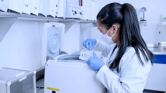 conacyt-e-investigacion-sobre-fertilidad-en-ingenes-biologa-de-la-reproduccion-en-laboratorio-de-analisis-molecular-ingenes